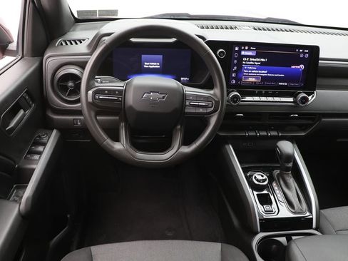 Used 2024 Chevrolet Colorado Trail Boss w/ Technology Package image 16