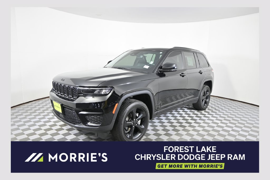 Used 2023 Jeep Grand Cherokee Altitude AWD/4WD image 1