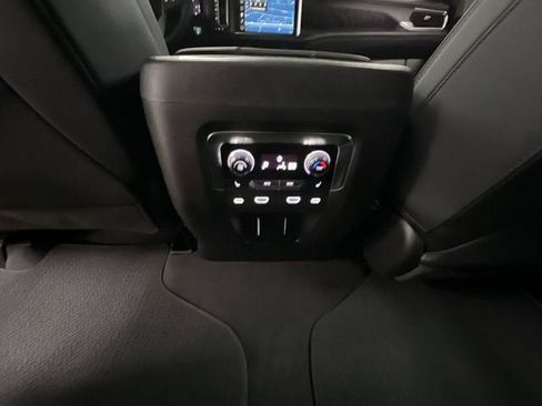 Certified 2023 GMC Yukon Denali w/ Denali Reserve Package AWD/4WD image 22