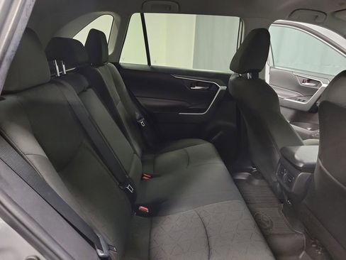 Used 2023 Toyota RAV4 XLE AWD/4WD image 21