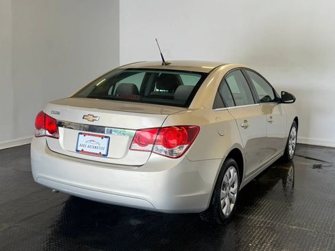 Used 2012 Chevrolet Cruze LS w/ Connectivity Package FWD image 6