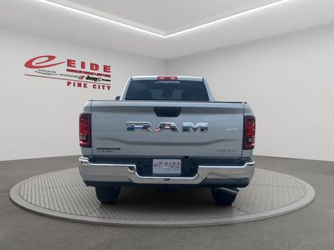 New 2026 RAM 3500 Big Horn AWD/4WD image 7