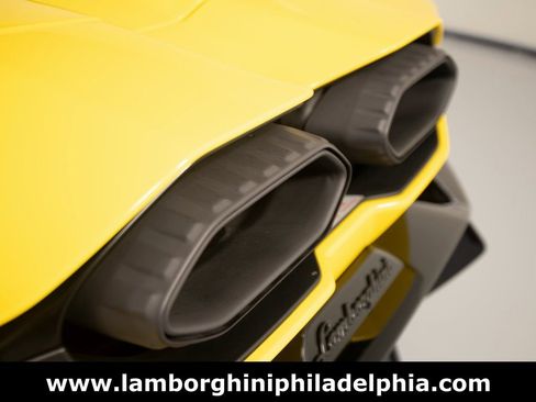Used 2024 Lamborghini Revuelto AWD/4WD image 51