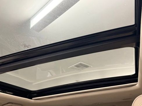 Used 2019 Lincoln Navigator L Reserve image 32