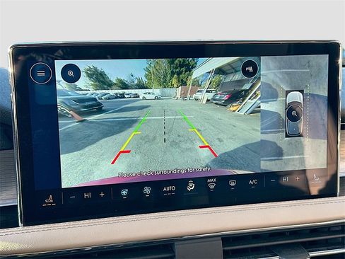 Used 2025 Lincoln Corsair AWD w/ Equipment Group 101A image 14