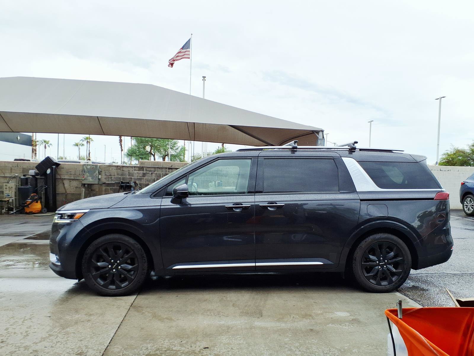 Used 2022 Kia Carnival SX Prestige FWD image 9