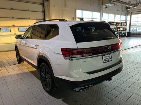 Used 2024 Volkswagen Atlas SE image 7