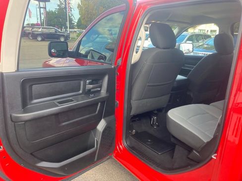 Used 2022 RAM 1500 Express w/ Wheel & Sound Group AWD/4WD image 11