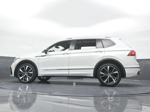 Used 2023 Volkswagen Tiguan SEL R-Line AWD/4WD image 66