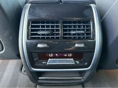 Used 2019 BMW X5 xDrive40i w/ Convenience Package image 18