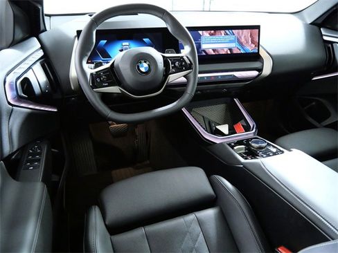 Used 2025 BMW X3 xDrive30i image 4