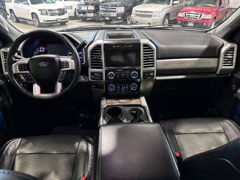 Used 2017 Ford F250 Lariat w/ Lariat Ultimate Package AWD/4WD image 21