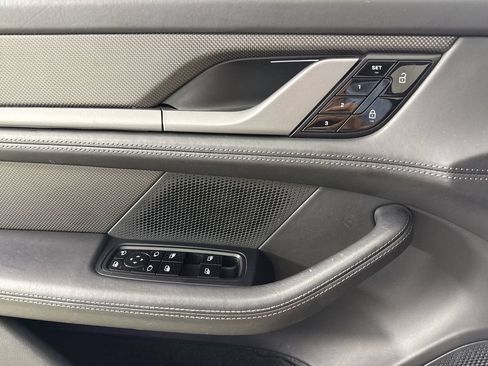 Certified 2020 Porsche Taycan Turbo S AWD/4WD image 33