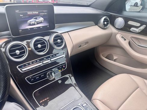 Used 2018 Mercedes-Benz C 300 4MATIC Sedan image 35
