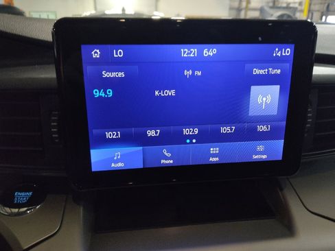 Used 2022 Ford Explorer XLT image 25