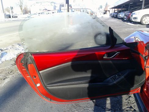 Used 2020 MAZDA MX-5 Miata Club w/ Brembo/BBS Recaro Package image 16