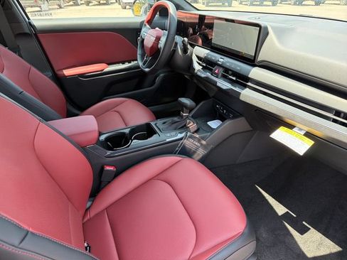 New 2026 Kia K4 GT-Line w/ GT-Line Premium Package FWD image 23
