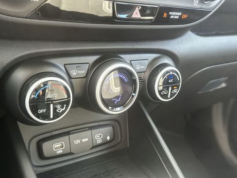 New 2026 Hyundai Venue SEL FWD image 19
