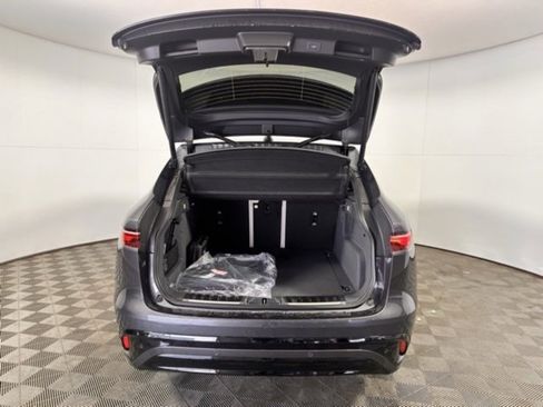 New 2026 Jaguar F-PACE R-Dynamic S image 7