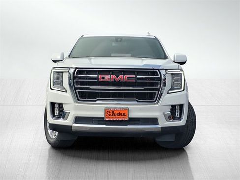 Used 2023 GMC Yukon SLT image 2