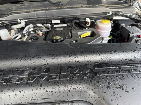 Used 2025 RAM 2500 Big Horn AWD/4WD image 32