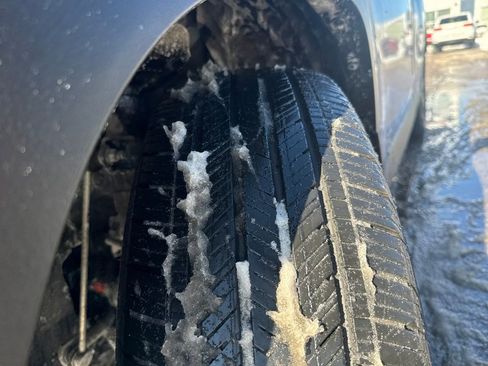 Used 2025 Toyota Corolla Cross AWD Hybrid image 43