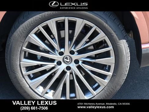 Used 2023 Lexus RX 350 AWD w/ Accessory Package (Z1) image 11