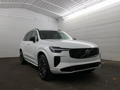 New 2026 Volvo XC90 B6 Ultra w/ Protection Package Premier