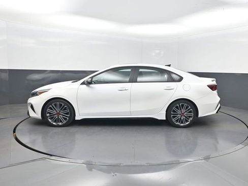 Used 2023 Kia Forte GT FWD image 2