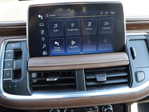 Used 2024 Chevrolet Tahoe High Country w/ Premium Package image 28