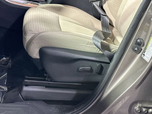 Used 2021 Subaru Ascent Premium w/ Sport Package image 14