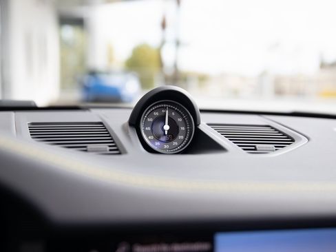 New 2026 Porsche 911 Carrera image 15