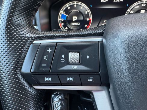 Used 2024 Mitsubishi Outlander SE AWD/4WD image 20