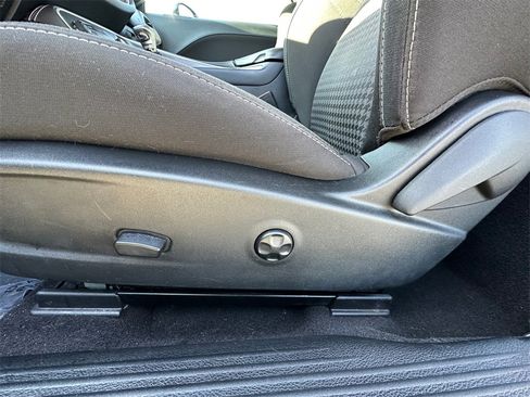 Used 2020 Dodge Challenger SRT Hellcat image 10