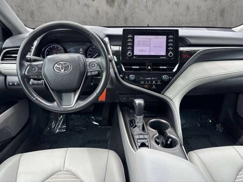 Used 2022 Toyota Camry SE AWD/4WD image 9