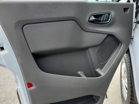 Used 2024 Ford Transit 250 Low Roof w/ Exterior Upgrade Package RWD image 15