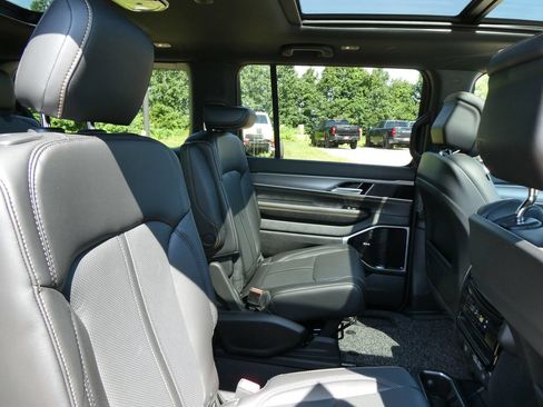 New 2026 Jeep Grand Wagoneer 4WD image 11