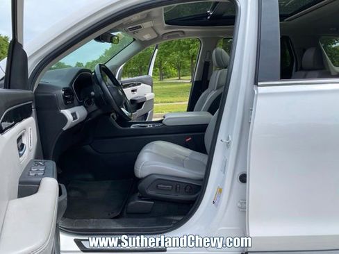 Used 2025 Honda Pilot Touring image 15