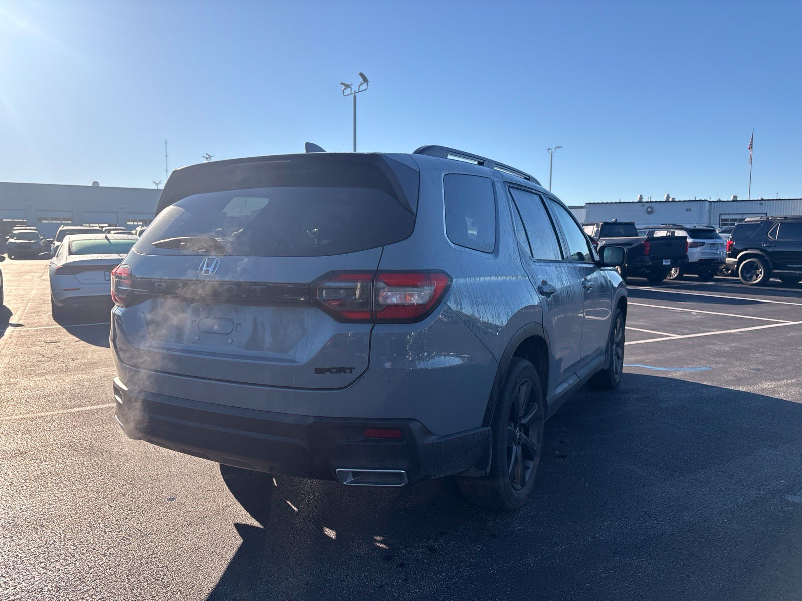 Used 2025 Honda Pilot Sport image 8