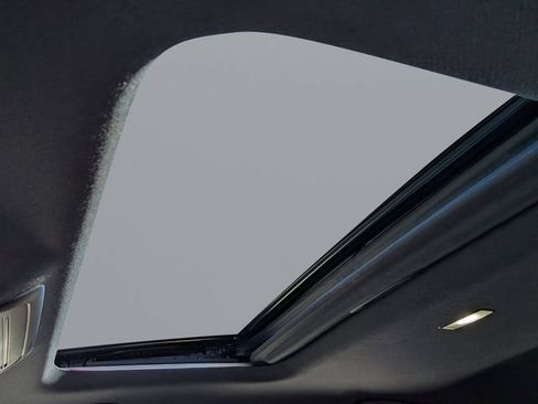 Used 2024 MAZDA MAZDA3 s image 18