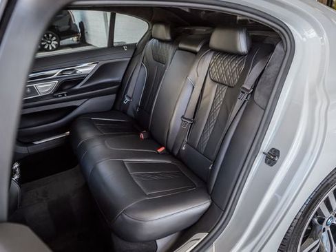 Used 2017 BMW 740i RWD image 44