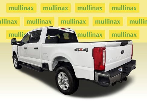 Certified 2025 Ford F250 XLT image 10