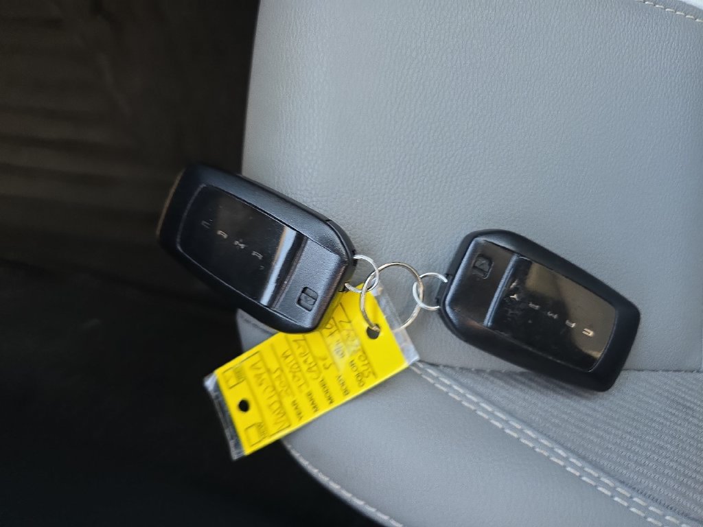 Used 2025 Toyota Camry SE w/ Convenience Package FWD image 36