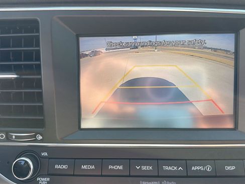 Used 2017 Hyundai Elantra Value Edition image 16