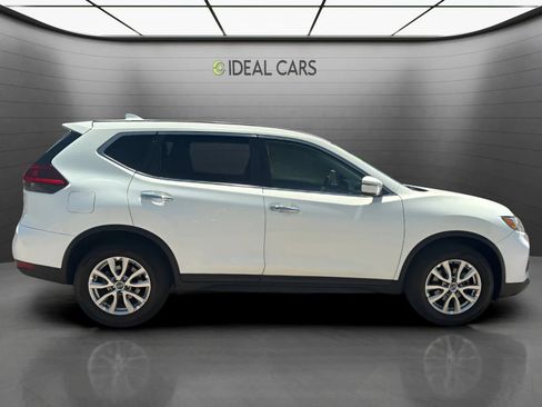 Used 2020 Nissan Rogue SV FWD image 4