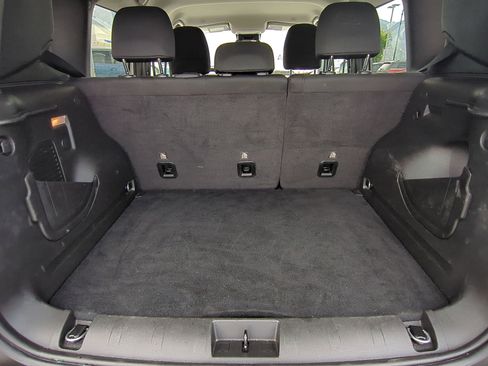 Used 2023 Jeep Renegade Latitude image 29