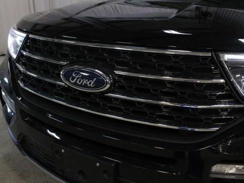 Used 2023 Ford Explorer XLT w/ Equipment Group 202A image 33