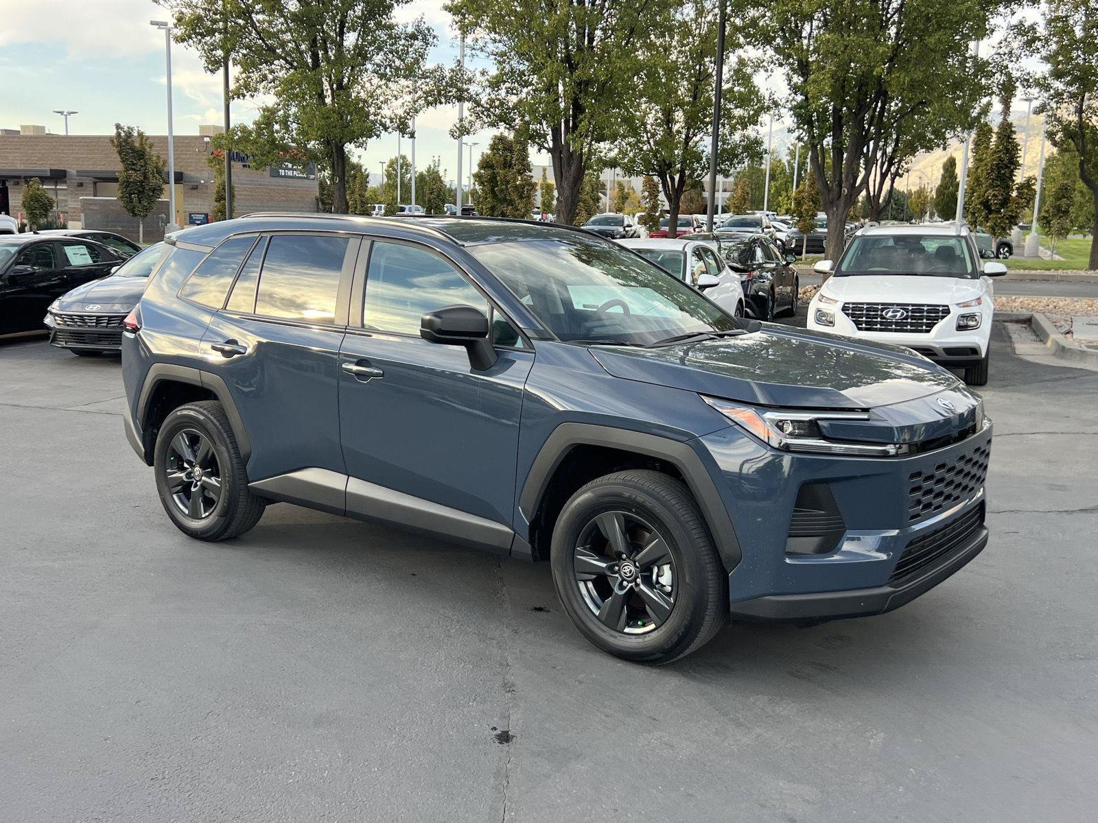 Used 2026 Toyota RAV4 LE AWD/4WD image 15