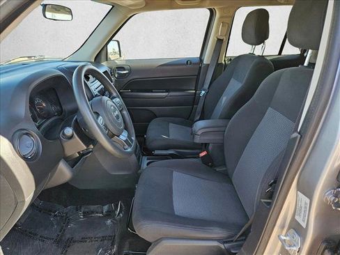 Used 2015 Jeep Patriot Sport w/ Power Value Group AWD/4WD image 20