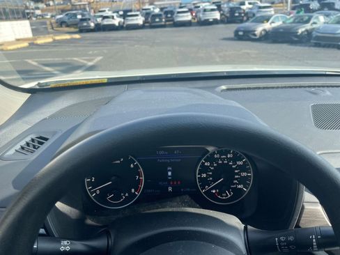 Used 2025 Nissan Altima 2.5 SV image 28